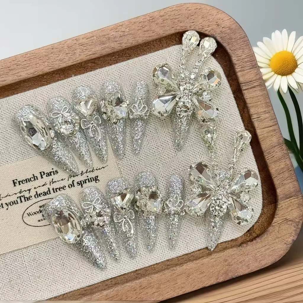 

12 шт., роскошная серия A, элитная большая цепочка-бабочка для дизайна ногтей ручной работы с цирконом, легкие элегантные клейкие вкладки из 4 шт.