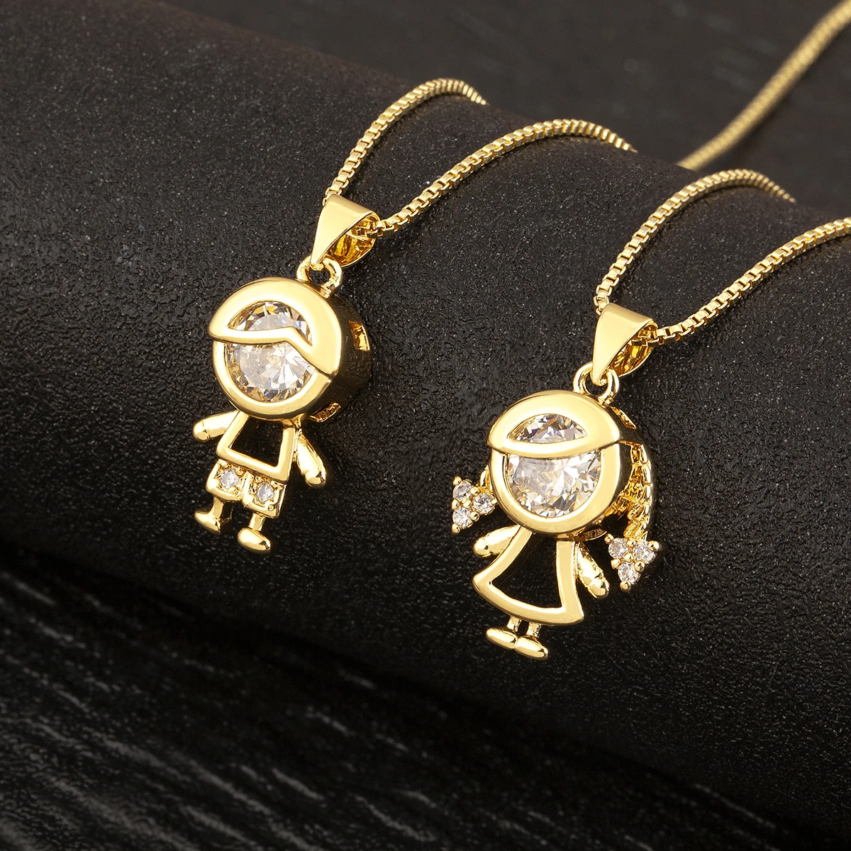 Fashionable Son Daughter Pendant Necklace Copper Chain Cubic Zirconia Family Girl Boy Copper Jewelry For Children's Day Gift