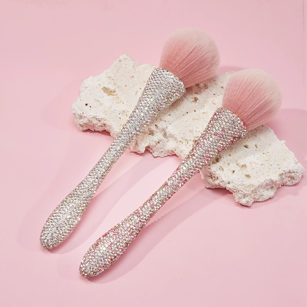 Luxurious Rhinestone Makeup Brush, Handmade Rhinestone Makeup Brush, Extra-Large Single-Head Soft-Bristled Blush Brush, Women's Makeup Tool, Foundation Brush/Powder Brush/Highlight Brush/Contour Brush/Blush Brush/Concealer Brush/Nail Cleaning Brush/Perfect Gift for Girlfriend or Loved One, Easy to Carry, Travel Essential, Valentine's Day, Travel Makeup Brush Set, Women's Gift, Makeup Artist, Complete Professional Makeup Tools