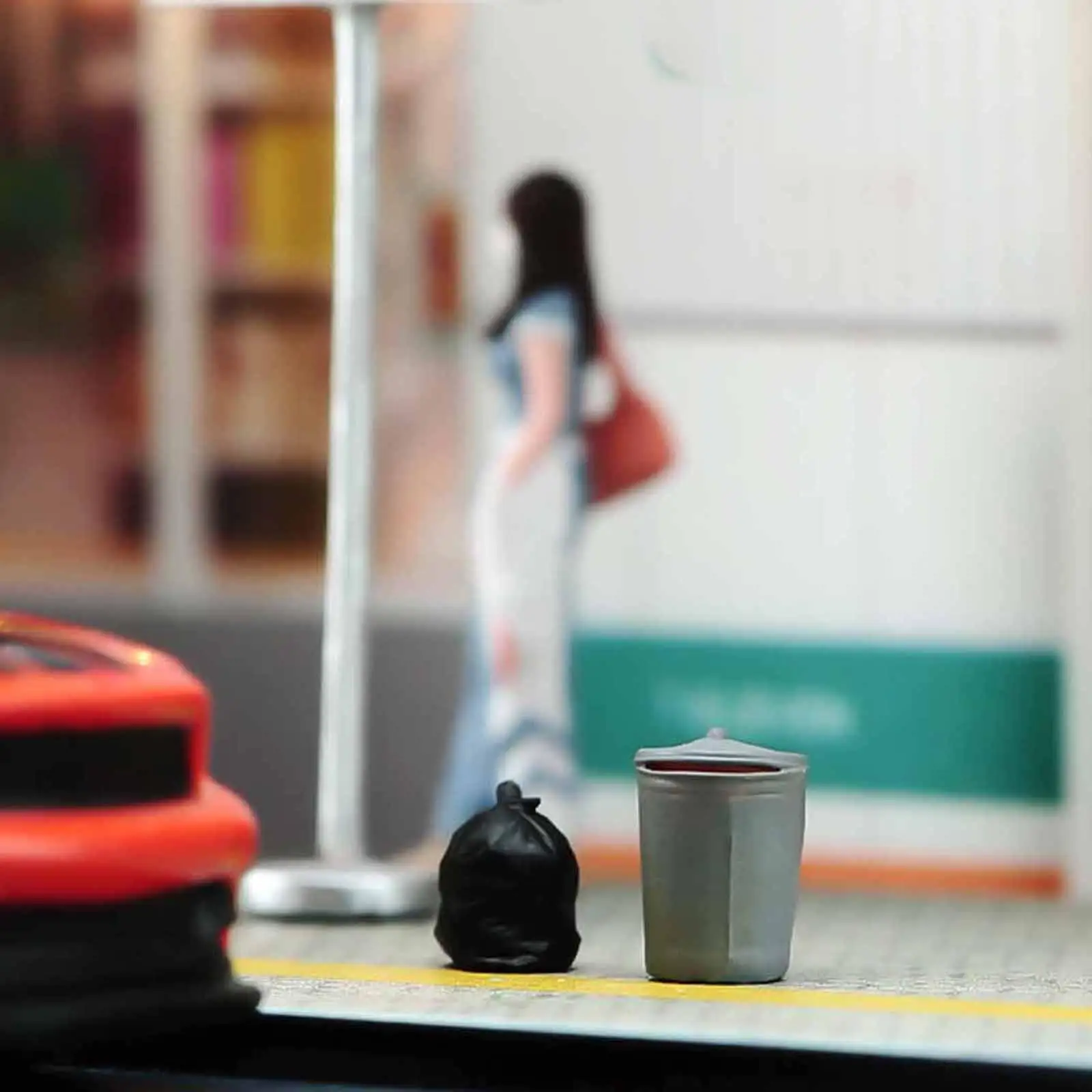 

1/64 Miniature Garbage Bag Model Tiny Rubbish Bag Toy with Garbage Bin Craft Realistic Ornaments for Model Train Accessories