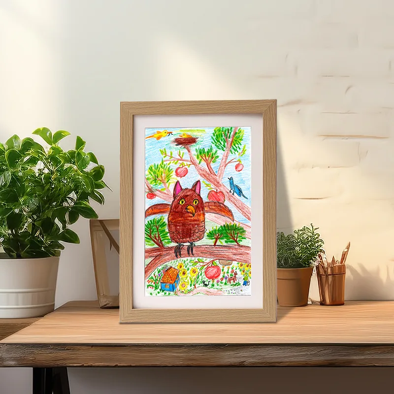 The front opening of A4 paper can be used as a photo frame or picture frame. The flip-top photo frame stand . hung on the wall.