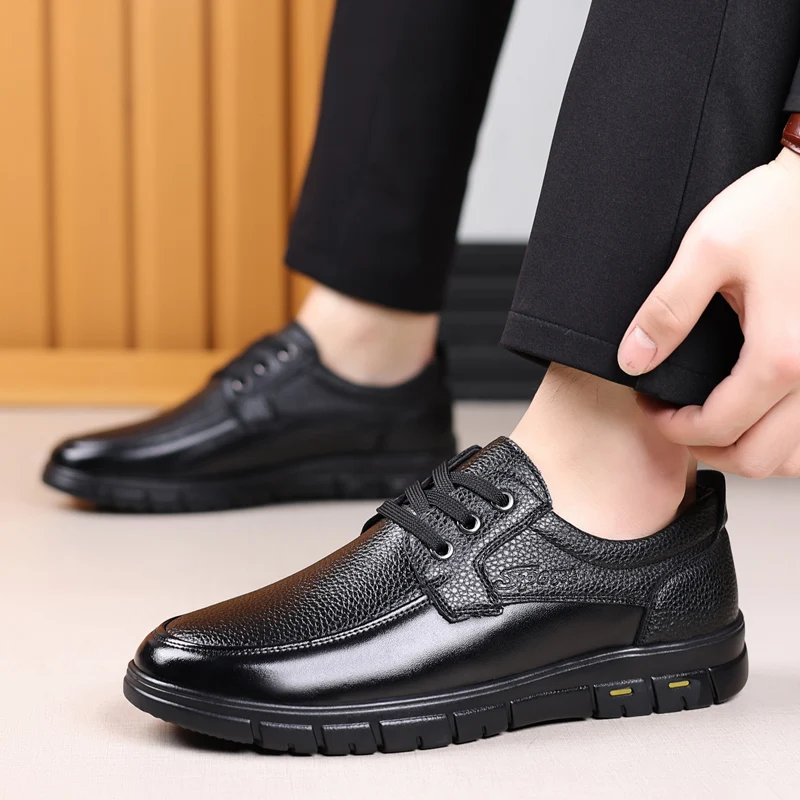 Leisure men\'s shoes 2024 spring new trendy minimalist work shoes with lace up middle-aged dad formal casual business leather sho