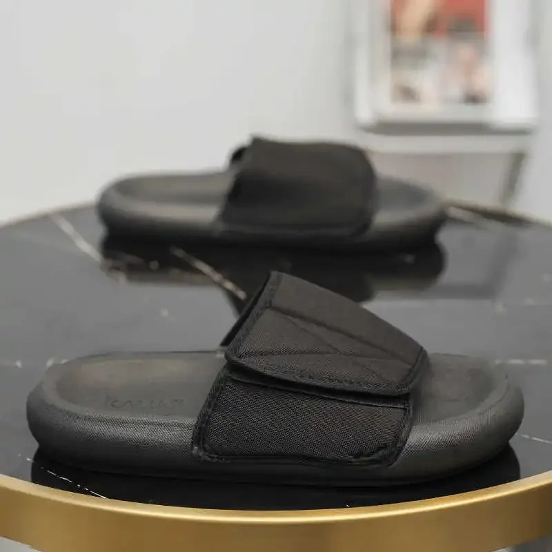 미끄럼 방지 미끄럼 방지 샌들 욕실 남자 슬리퍼 홈 남자 신발 테니스 스케이트 보드 스니커즈 스포츠