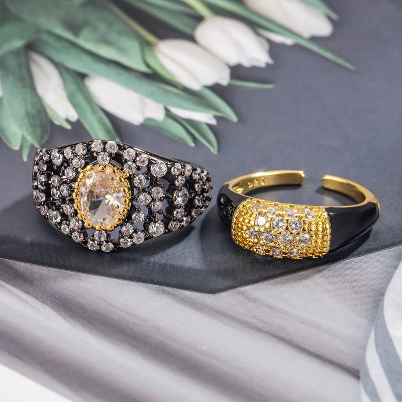 

The retro black oval imitation sparkling diamond ring is a classic 100% S925 sterling silver jewelry ring by the band Eternity f