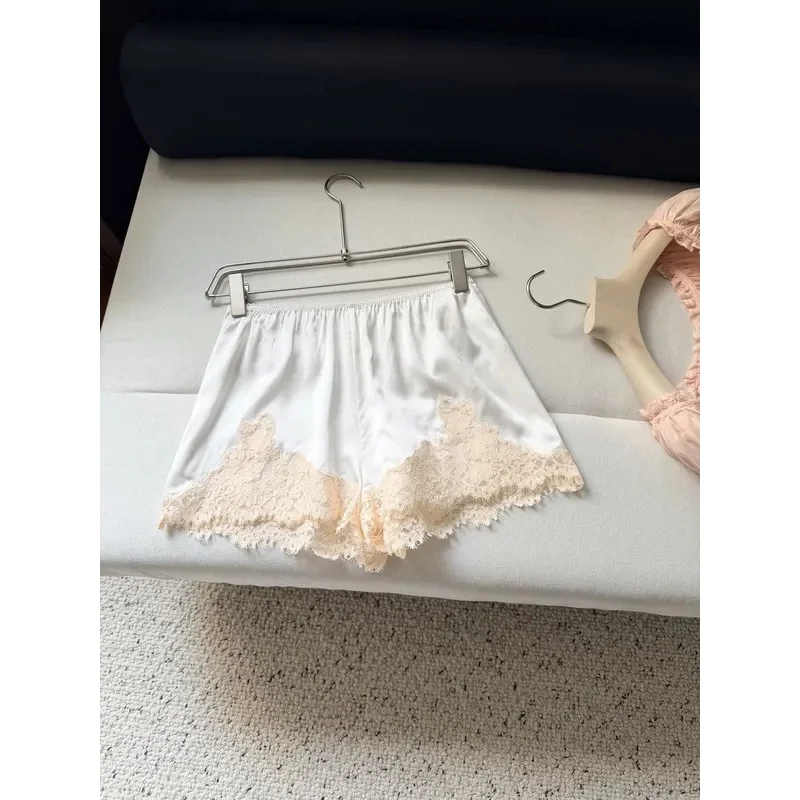 Women Classic All-match 100% Silk Elastic Waist Lace Embroidery Stitching Shorts