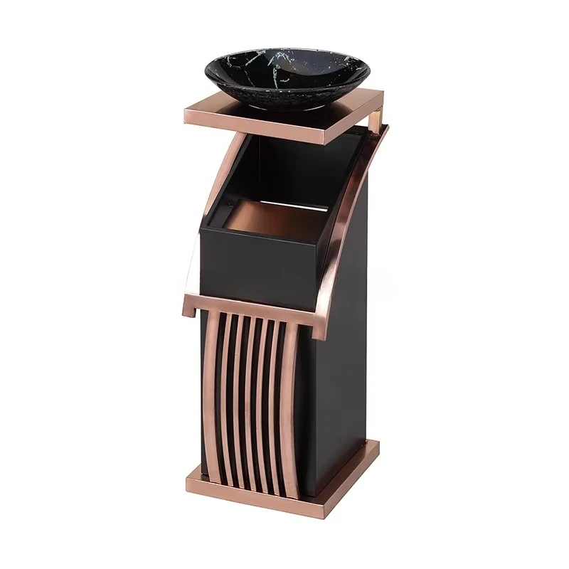 Customized Outdoor Creative Garden Trash Can Handmade Metal Dustbin with Square Shape for Community Courtyard Without Lid