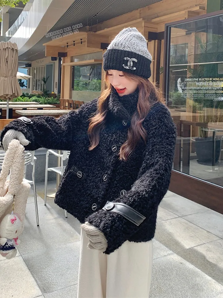 

Женская теплая куртка из овечьей шерсти с велюровой отделкой и кожаными вставками, прямого кроя, для повседневной носки