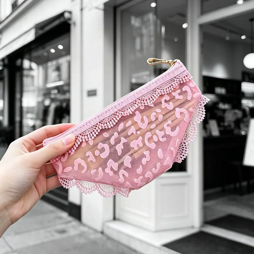 Creativity Bikini Briefs Shape Cosmetic Bag Lace Heart Mesh Makeup Storage Pouch Transparent Y2K Toiletry Bag Storage for Travel