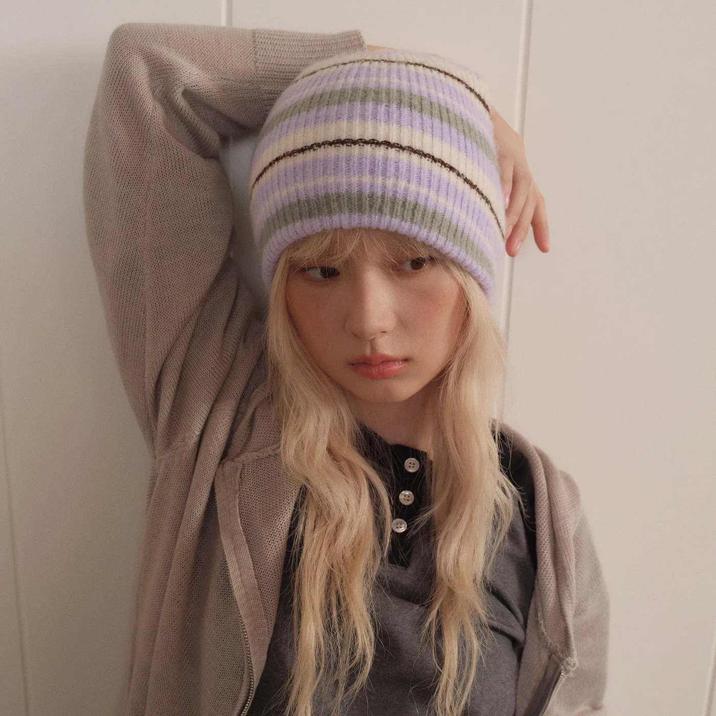 2027 Women Wool Colorful Stripe Spliced Knit Beanie, Face‑Slimming Cold Hat for Autumn Winter Matching