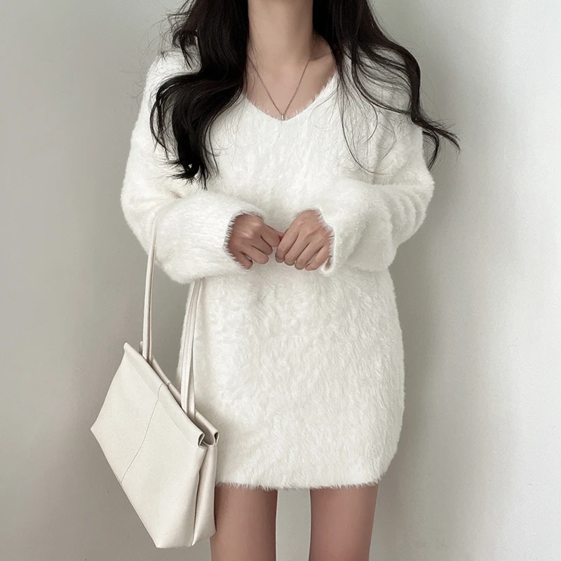 Chic Autunno Inverno Pigro Sle Maglione lavorato a maglia di media lunghezza Oulder-Bared Grande V-Ne Pelliccia sintetica Faion da donna Coreano Vestibilità ampia