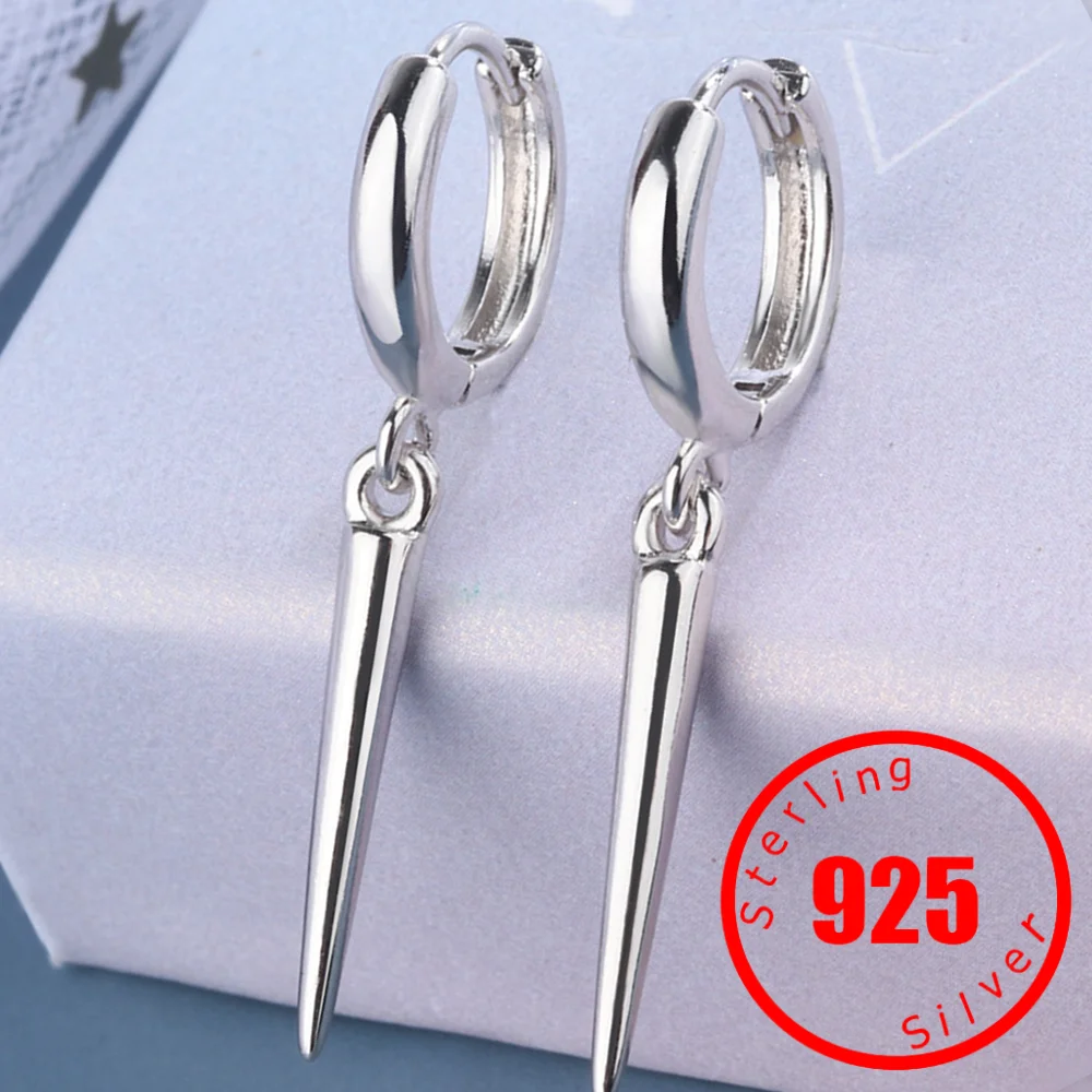 Orecchini pendenti a cono con rivetti pendenti stile punk Timbro da donna alla moda Accessori in argento sterling 925 Gioielli per feste