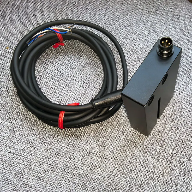 【Buy 2PCS+, 10%OFF】M8 4-PIN Optical Label Sensor FC-2100/D, NPN.NO.NC. NPN 12-24VDC, 4-wires 2M cable Labeling machine Sensor