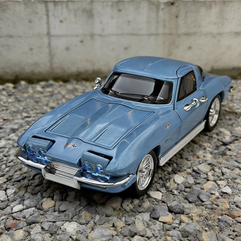 

1:32 Corvette C2 Sting Ray Alloy Sports Car Model Diecasts Metal Classic Racing Car Vehicles Model Sound and Light Kids Toy Gift