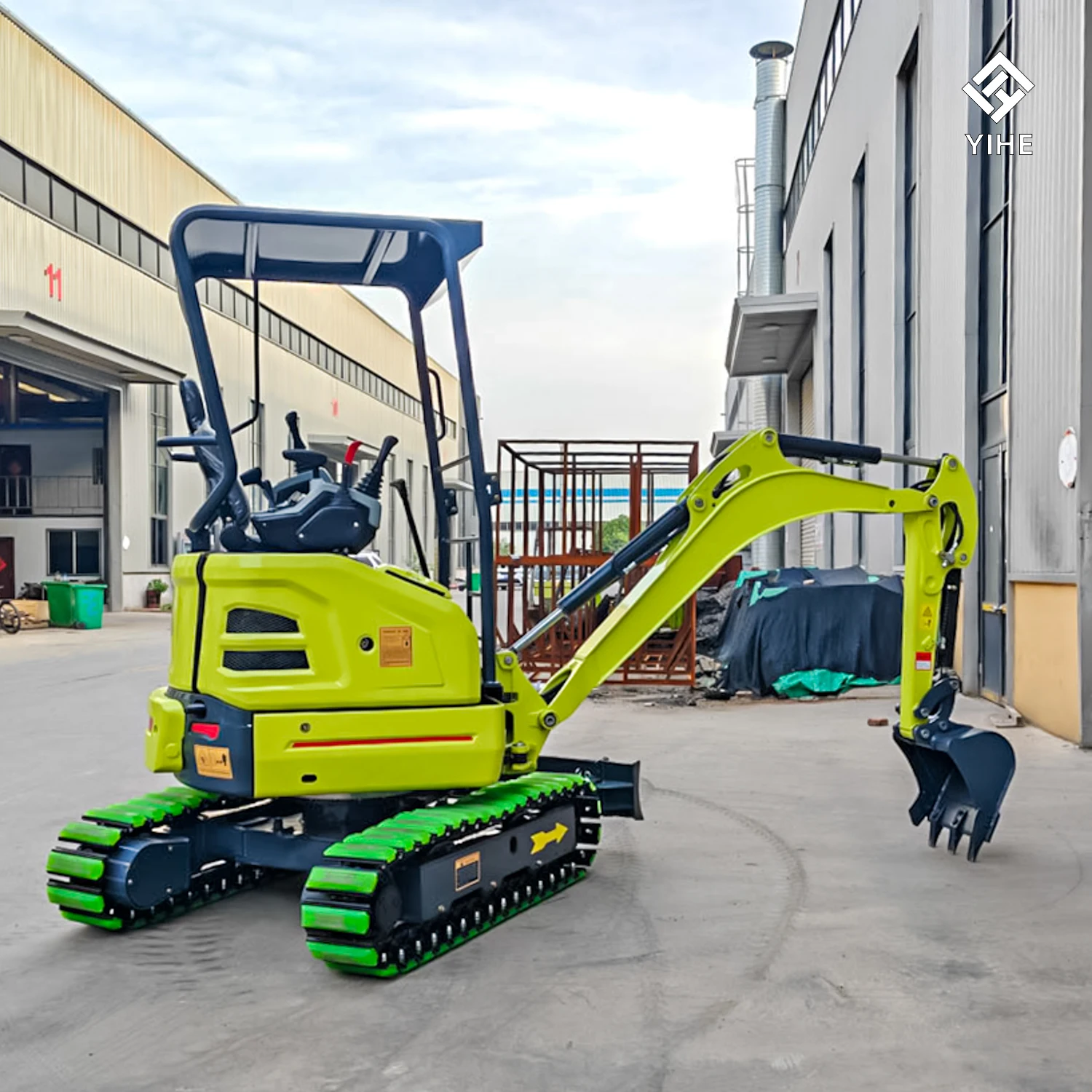 2 Ton Long Reach Mini Excavator Diesel Crawler Digger with Extended Boom Steel Track for Demolition Construction