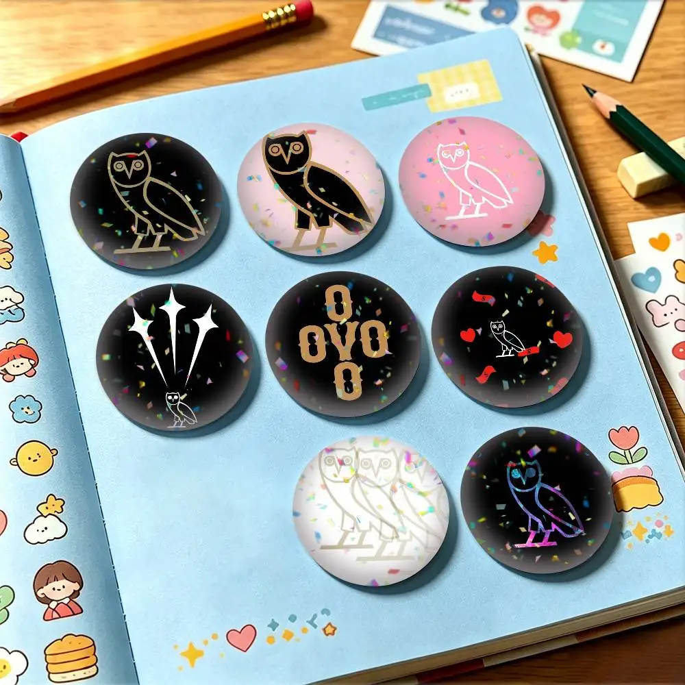 Hot Singer D-Drake OVO Logo 25mm 32mm 44mm 58mm 75mm Brooches Badges Pins for Accessories Gift