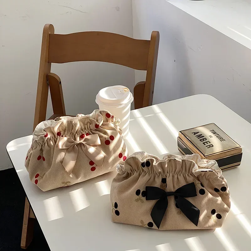 Bolsas de maquillaje grandes con Estampado de cereza para cosméticos, bolsa de maquillaje, lindas bolsas de viaje portátiles coreanas con cremallera, bolsa de cosméticos, organizador para estudiantes