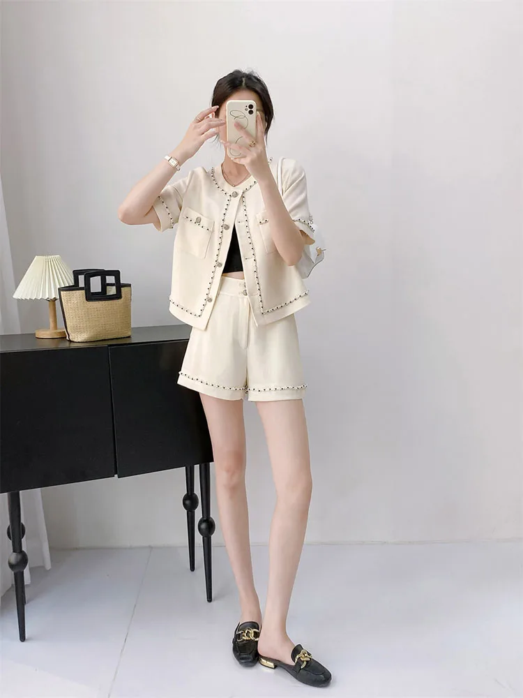 

New Summer Quality French Style Hand Made Two Pieces Sets for Women Short Sleeve Beading Casual Suits