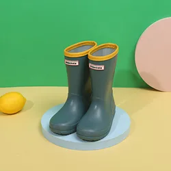 Botas de chuva de borracha confortáveis para crianças, Sapatos de água ao ar livre para bebês meninos e meninas, Sólido e simples, Quatro estações