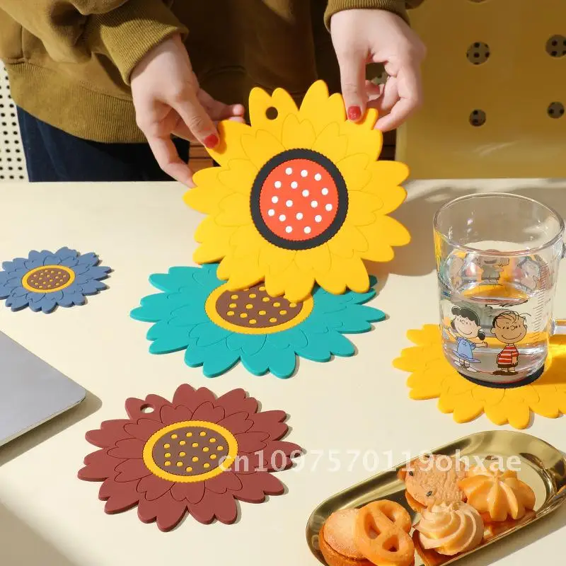 عباد الشمس سيليكون تحديد الموقع مقاومة للحرارة المضادة للتحجيم السلطانية لوحة حصيرة كوستر الشمال نمط المنزلية الجدول حصيرة المواد البلاستيكية #4