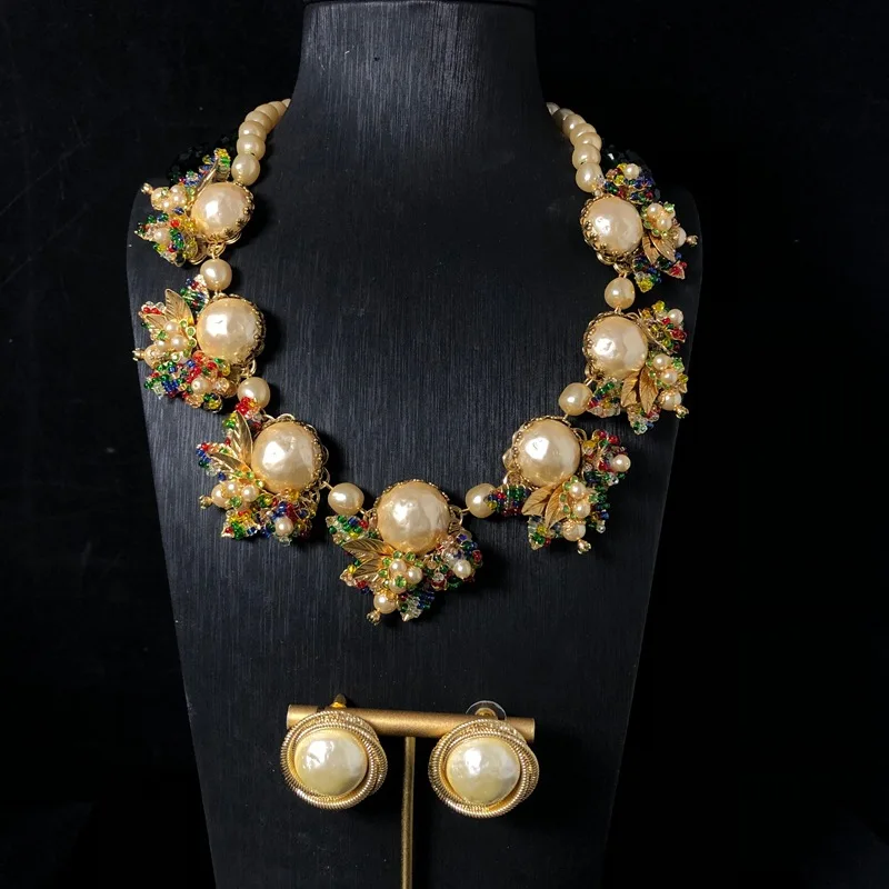 retro style exquisite necklace wreath leave flower pearl inlaid exquisite necklace stud earrings