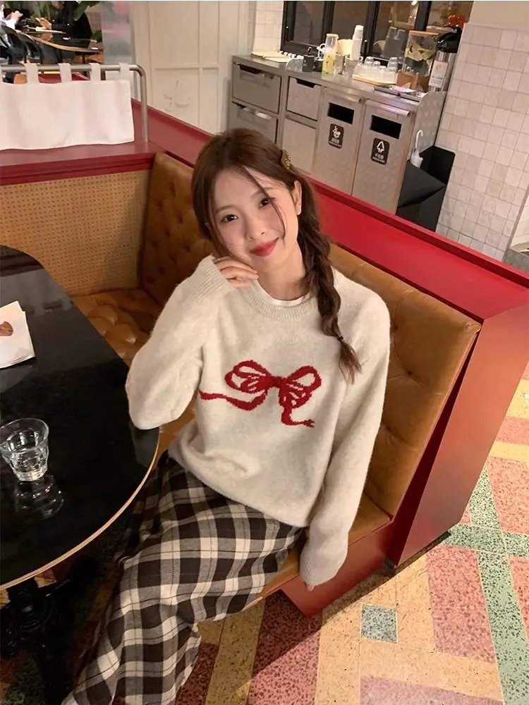 Sweet Korean Age-reducing Lazy Style Bow Sweater 2024 Winter New Warm Ins Retro Personality Temperament Warm Inner Tops