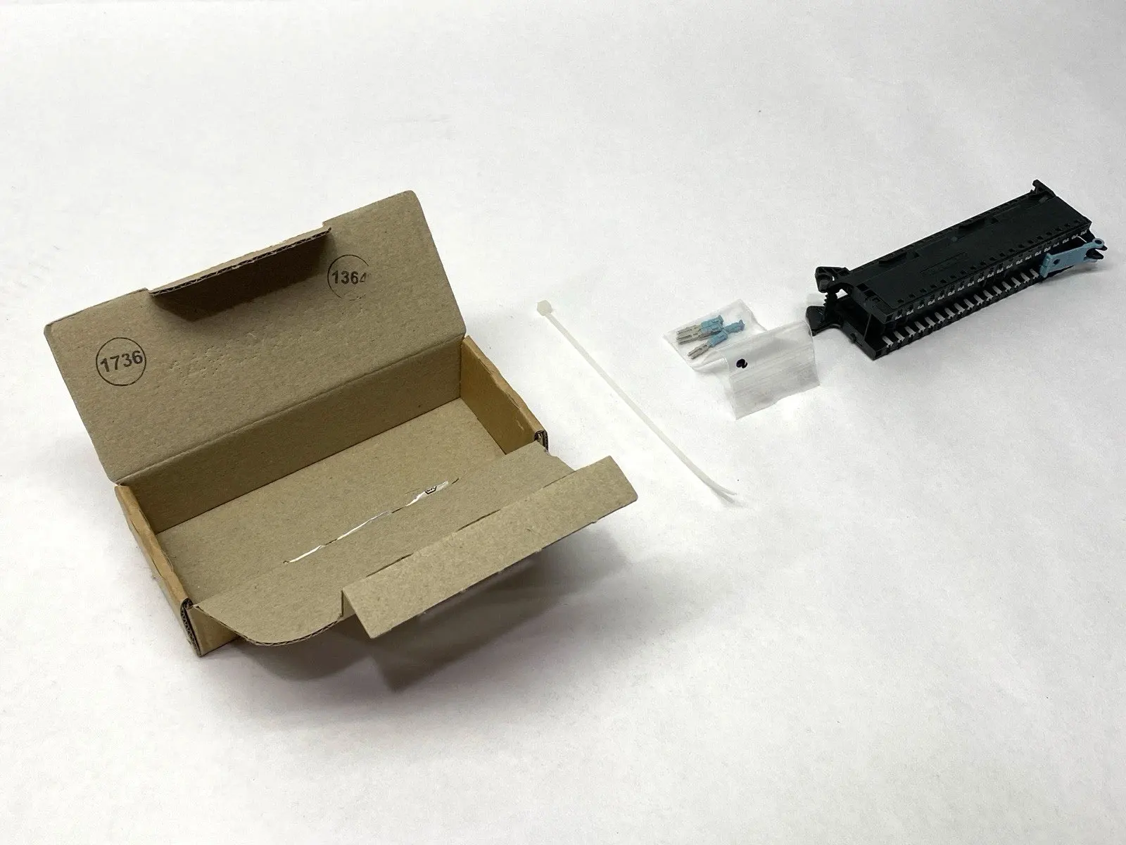 

Brand New 6ES7592-1BM00-0XB0 6ES7592-1BM00-0XA0 6ES7592-1AM00-0XB0 One Year Warranty ​
