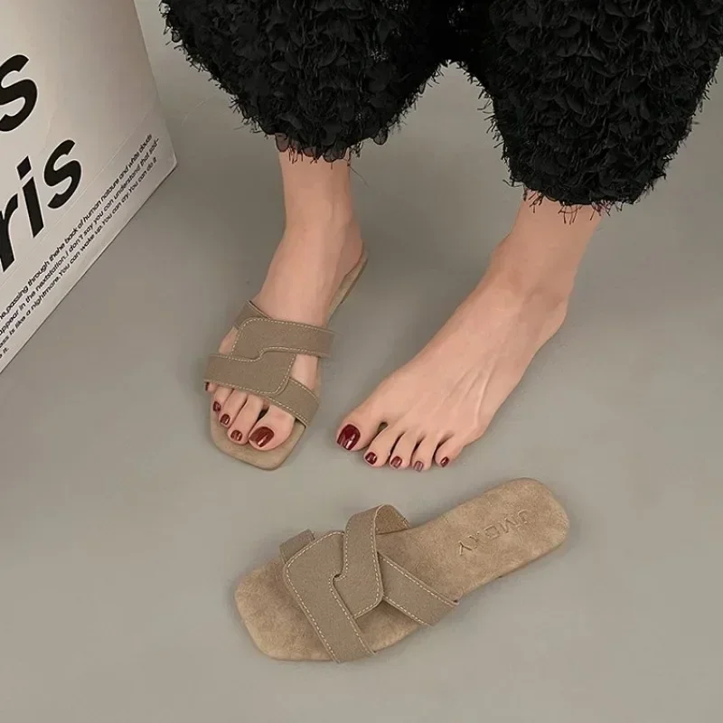 2024 Sommer neue koreanische Mode alles quadratische Kopf Linie Schleppnetz rot Senior Sense Flip-Flops Frauen flache Hausschuhe Frauen