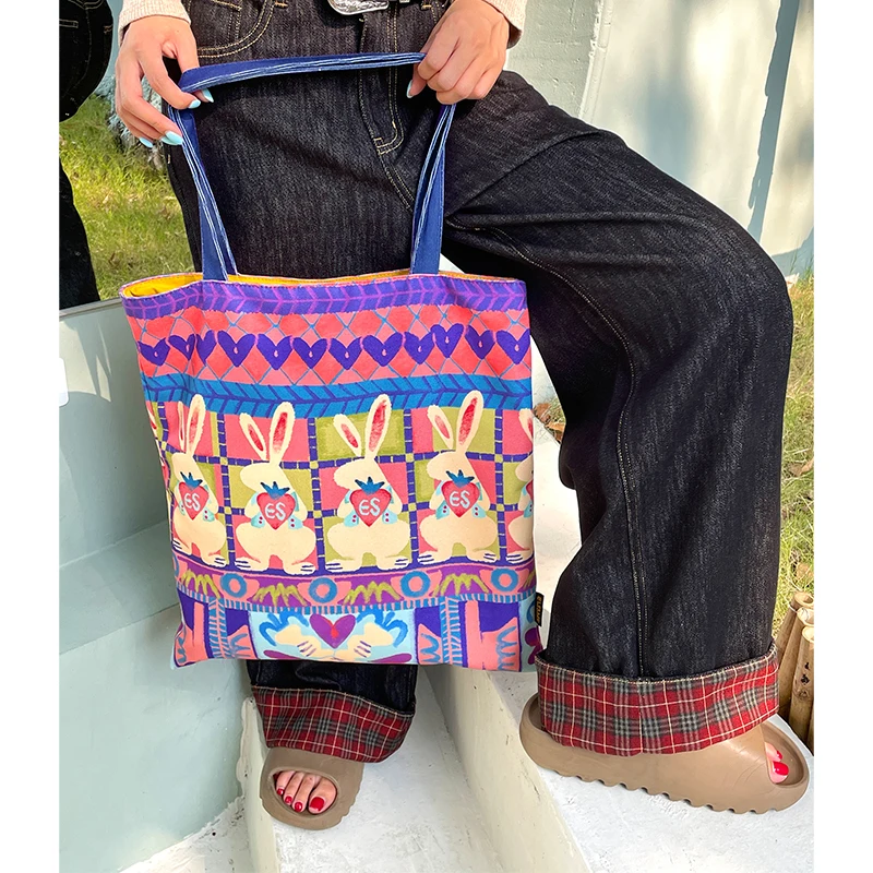ELFSACK 2025 الخريف الوافدين الجدد لطيف الكرتون الأرنب كل انحاء طباعة حقيبة كتف لطيف حمل للمرأة