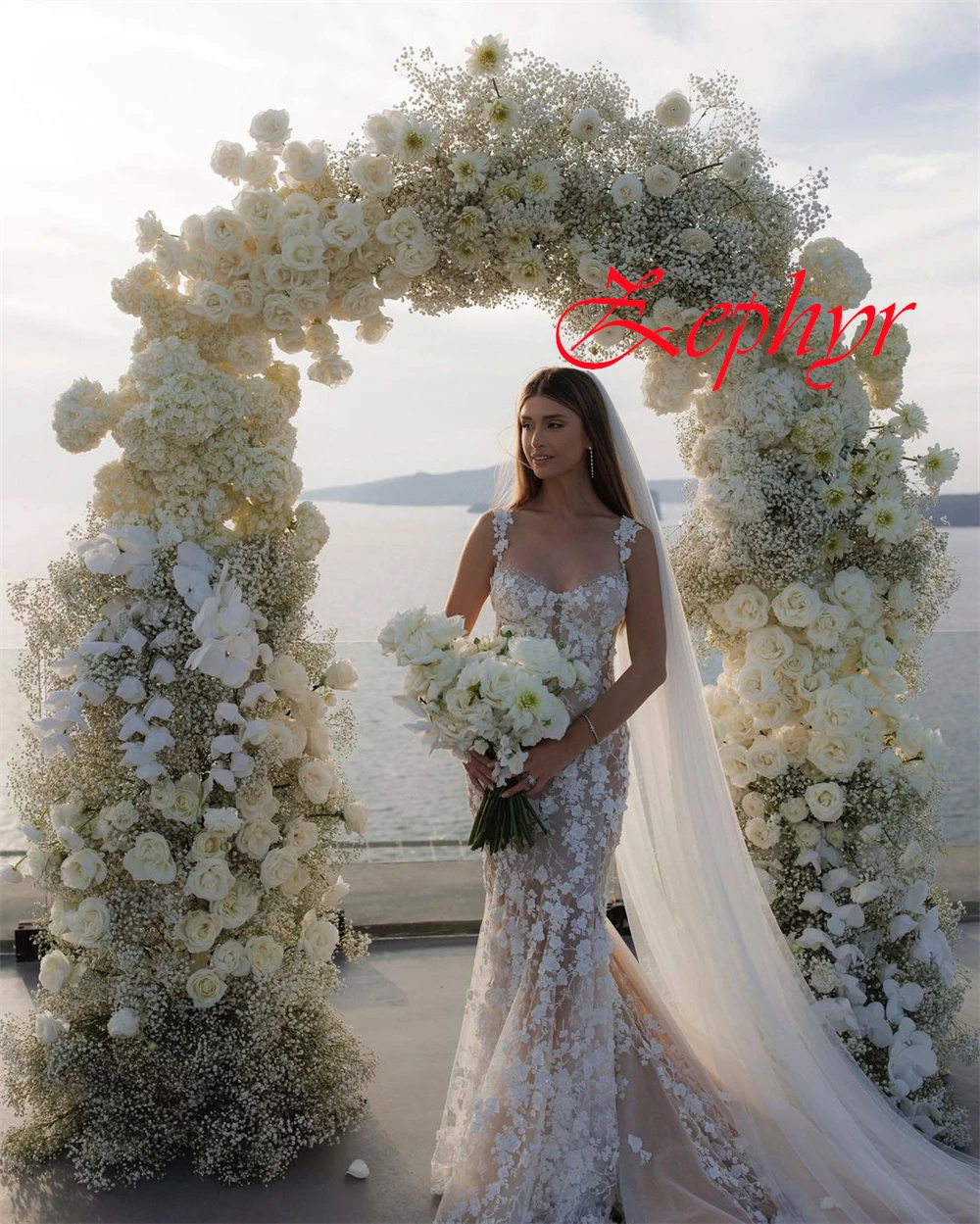 Customized Elegant fleshco Organza Wedding Dress Temperament Strapless Spaghetti Straps Sleeveless  Bridal Gowns Backless Dress