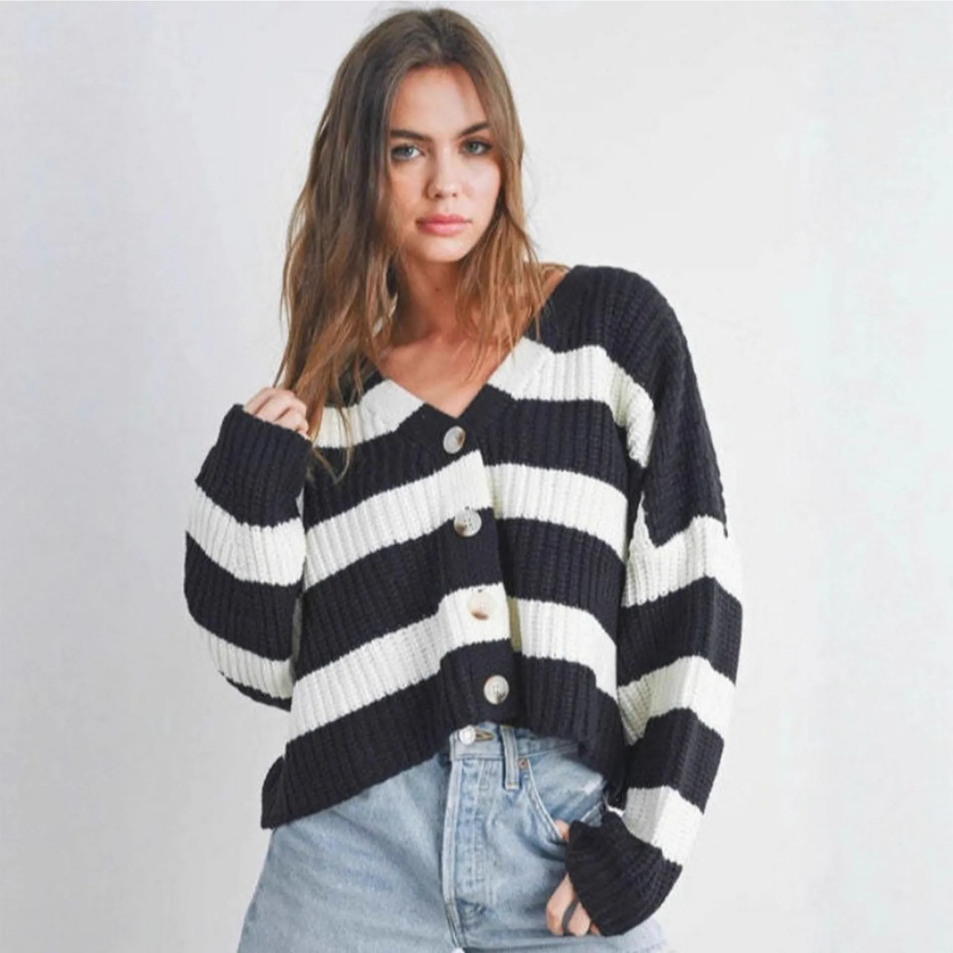 New Autumn and Winter Women's Casual Striped Long-sleeved V-neck Loose Knitted Cardigan Sweater for Women