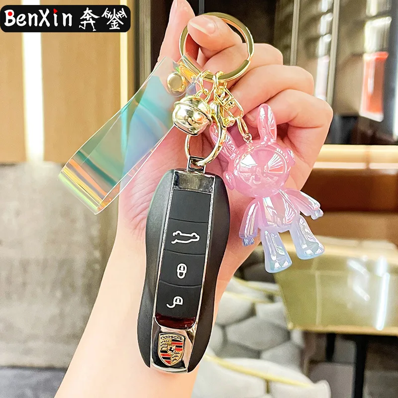 miniso クリスタルキーホルダー、カーバッグ、ペンダント、トレンディでクールなフィギュア、ギフトキーホルダー