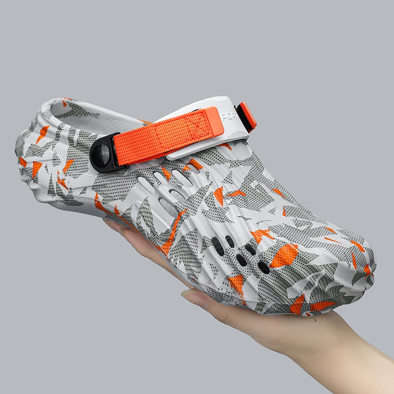 

New Men's Clogs Slippers Sandal Men Garden Shoes Flat Camouflage Sandals Male Sneakers Outdoor Flip Flops Home Clogs