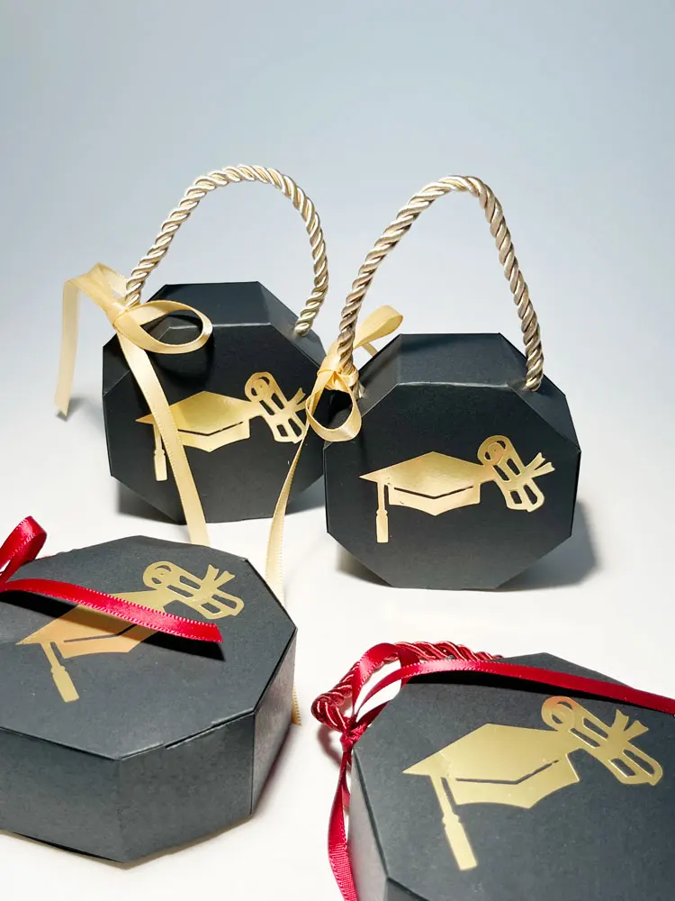 Graduation Ceremony Party Candy Box Class Students Graduation Cap Gift Boxes Party Decoration Split Bag with Portable Rope