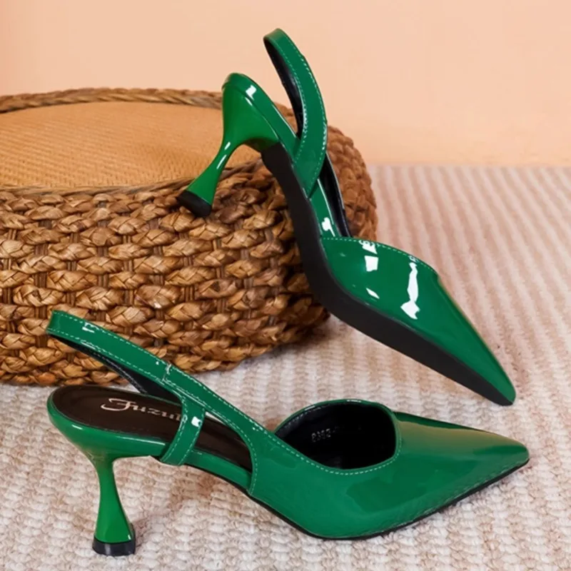 

2024 Summer Hot Seller New One Belt Side Empty Pointed High Heels with Thin Heels French Green Headband Rear Empty Sandals