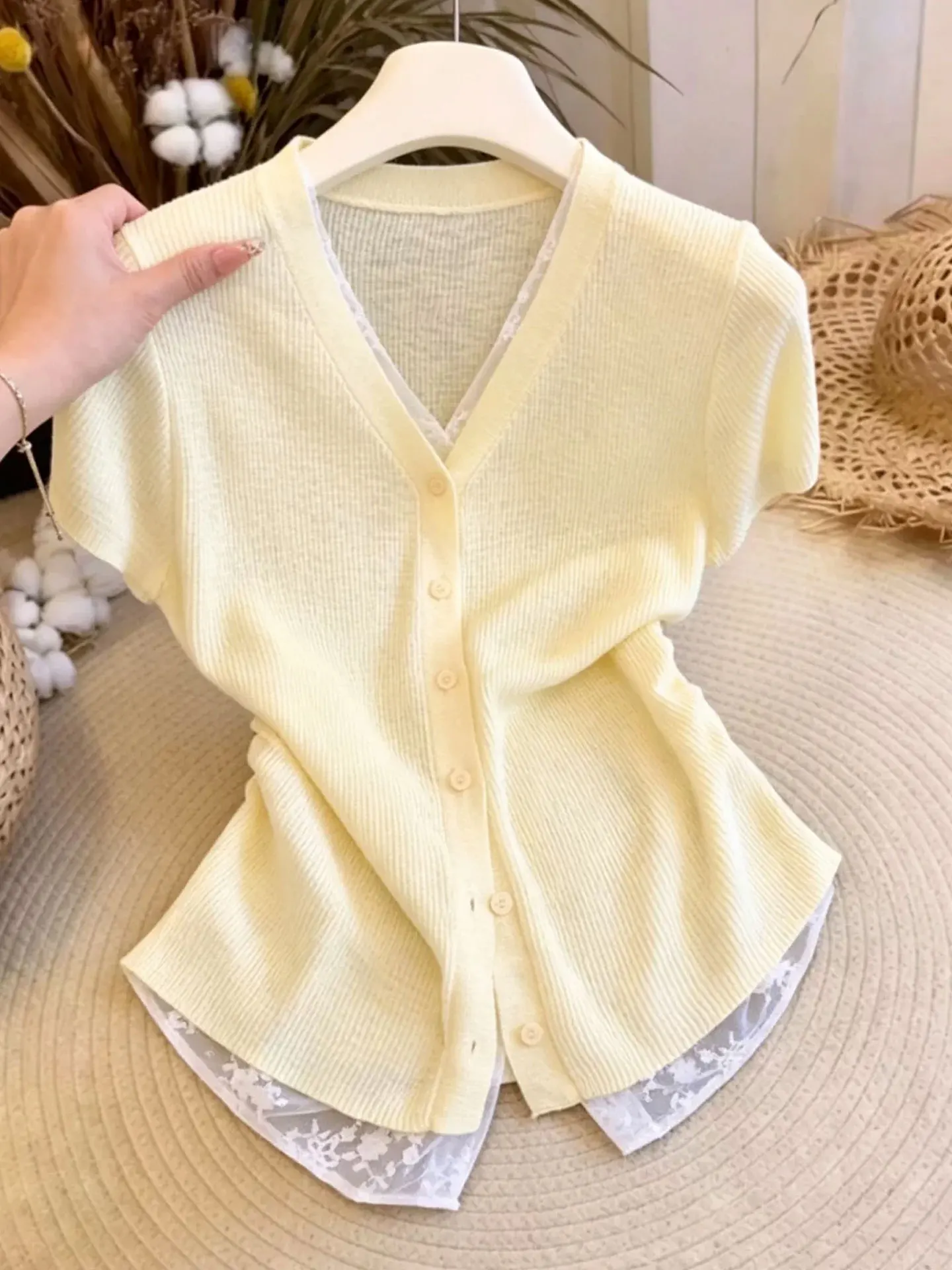 

Korean Style V-Neck Short Sleeve Lace Splicing Knitted Shirt Comfortable Summer 2026 Women's Fashion Casual Top Blouse