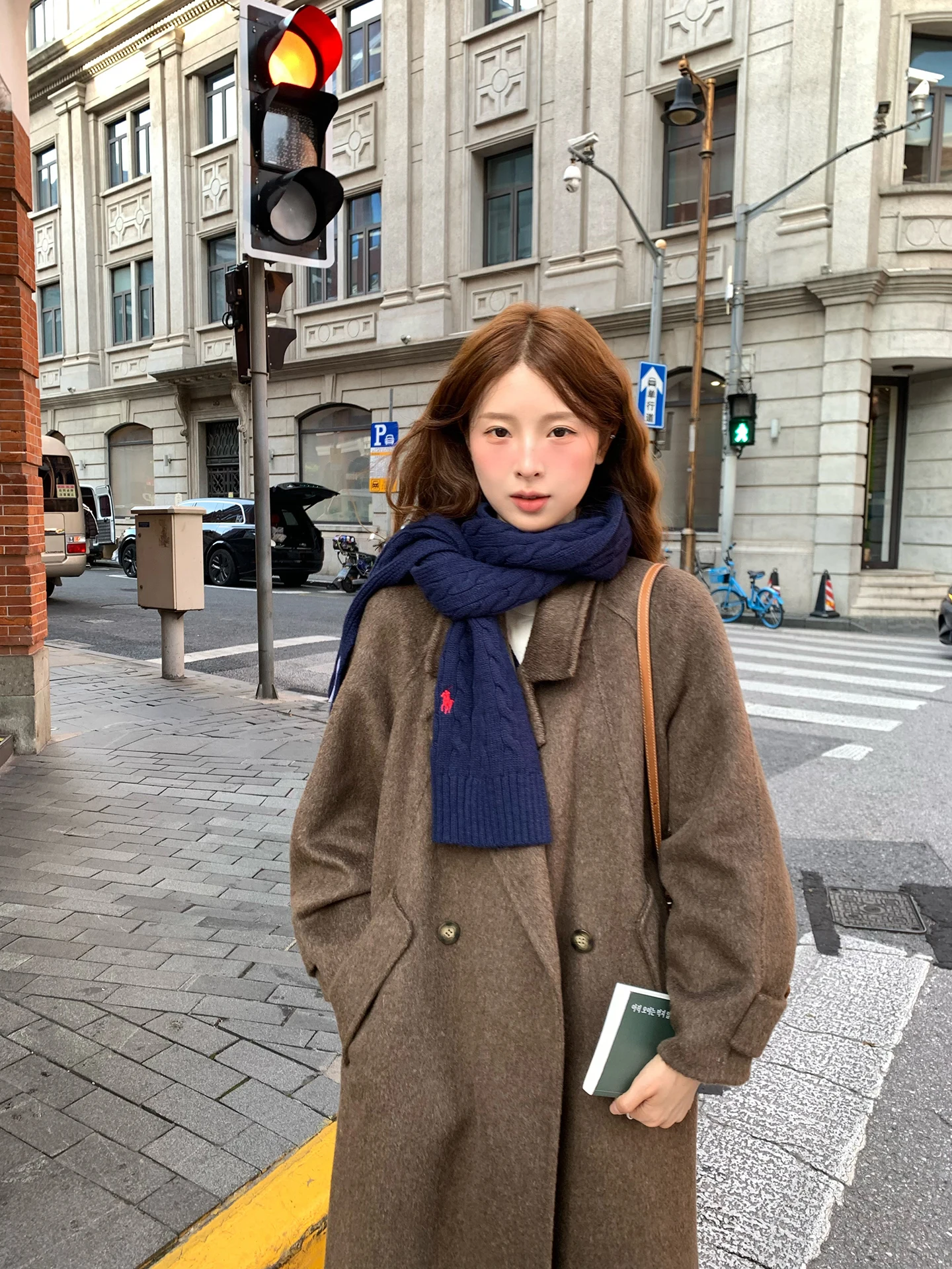 

WHYSTUDIO Роскошное двубортное длинное пальто с классическим модным воротником, женская теплая зимняя верхняя одежда