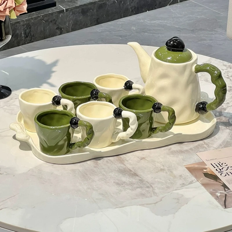 Infuser Kawaii Tea Sets European Style High Quality Cups Kettle Tea Pot Sets Porcelain Vintage Juego De Te Matcha Decorations