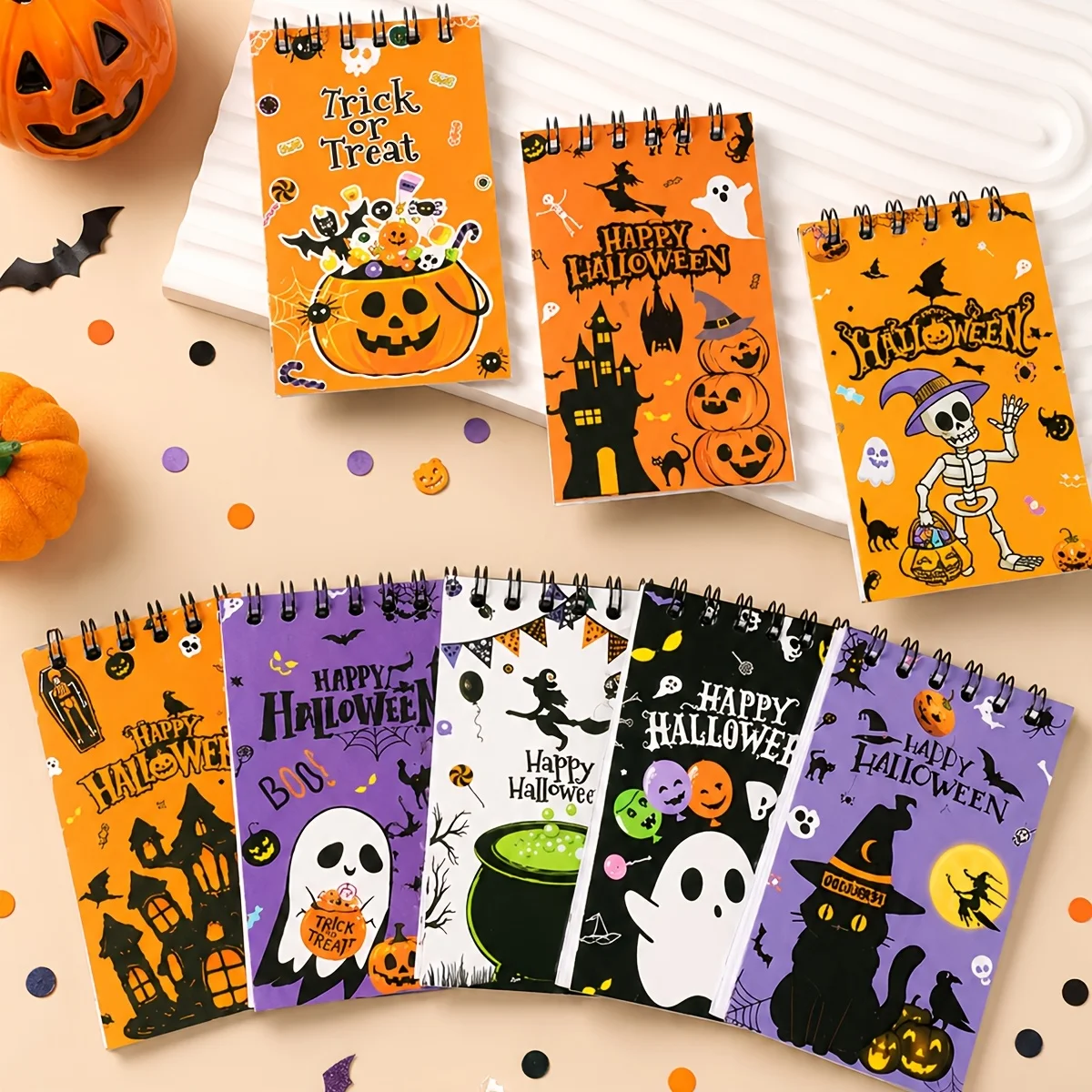 8 Random Style Stationery Notebooks, Halloween Stationery Notebooks, Halloween Cartoon Pumpkin and Skull Design, Trick-Or-Treat Gifts, Halloween Party Supplies, Fun Halloween Party Decorations, Halloween Party Statione