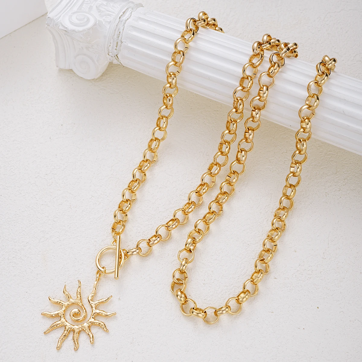 Retro Spiral Sun Pendant OT Clasp Women Choker Boho Thick O Chain Necklace Seaside Tropical Summer Beach Travel Stackable Gifts