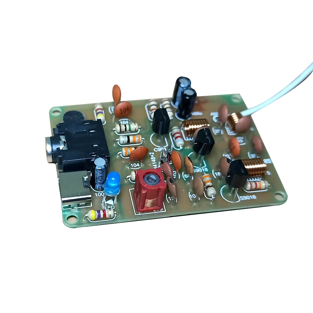 100MW FM Transmitter Module 88-110MHz FM Radio Wireless Microphone TYPE-C MP3 DVD Audio Conversion Transmits Signal