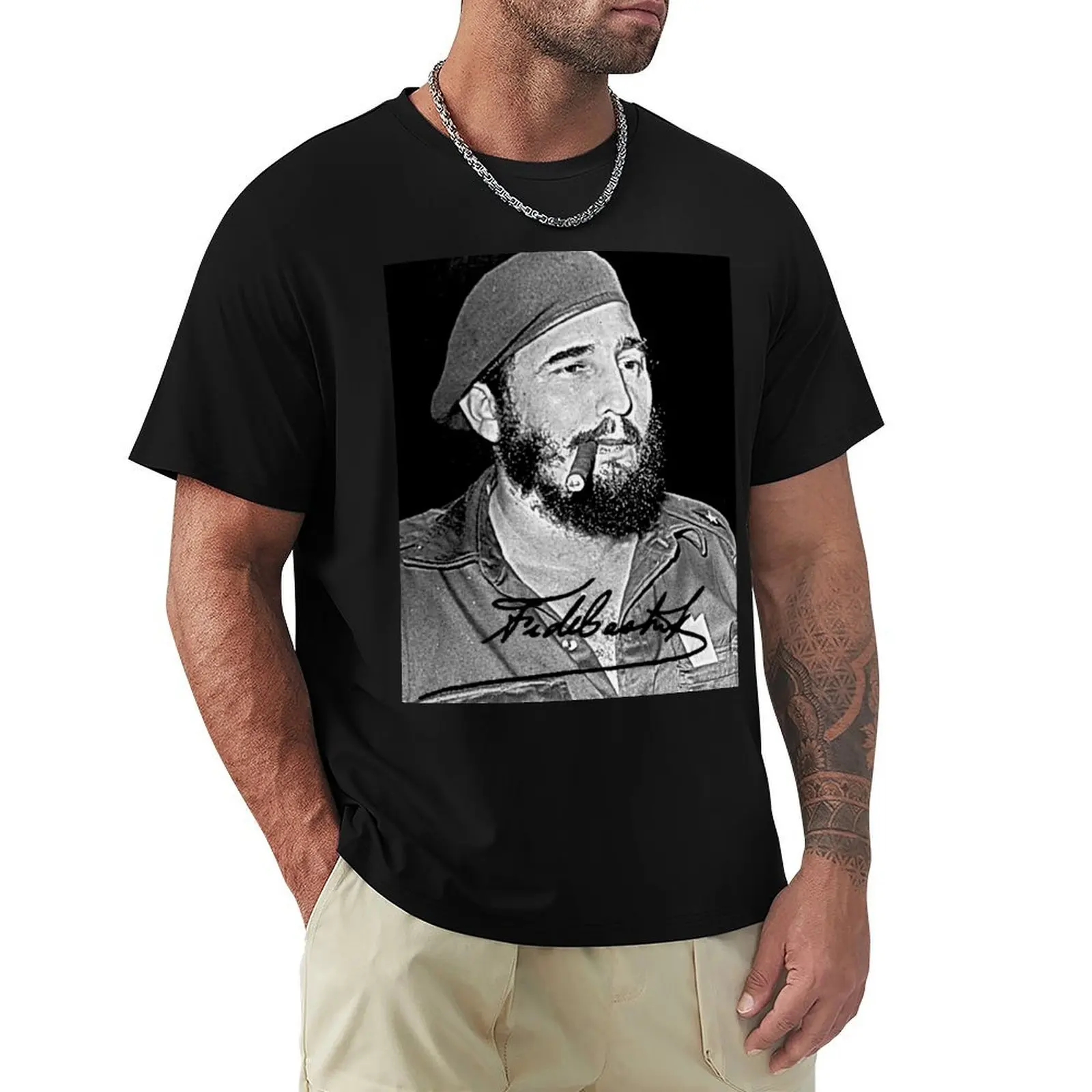 Fidel Castro was young T-Shirt Work Utility Casual Tee Shirt