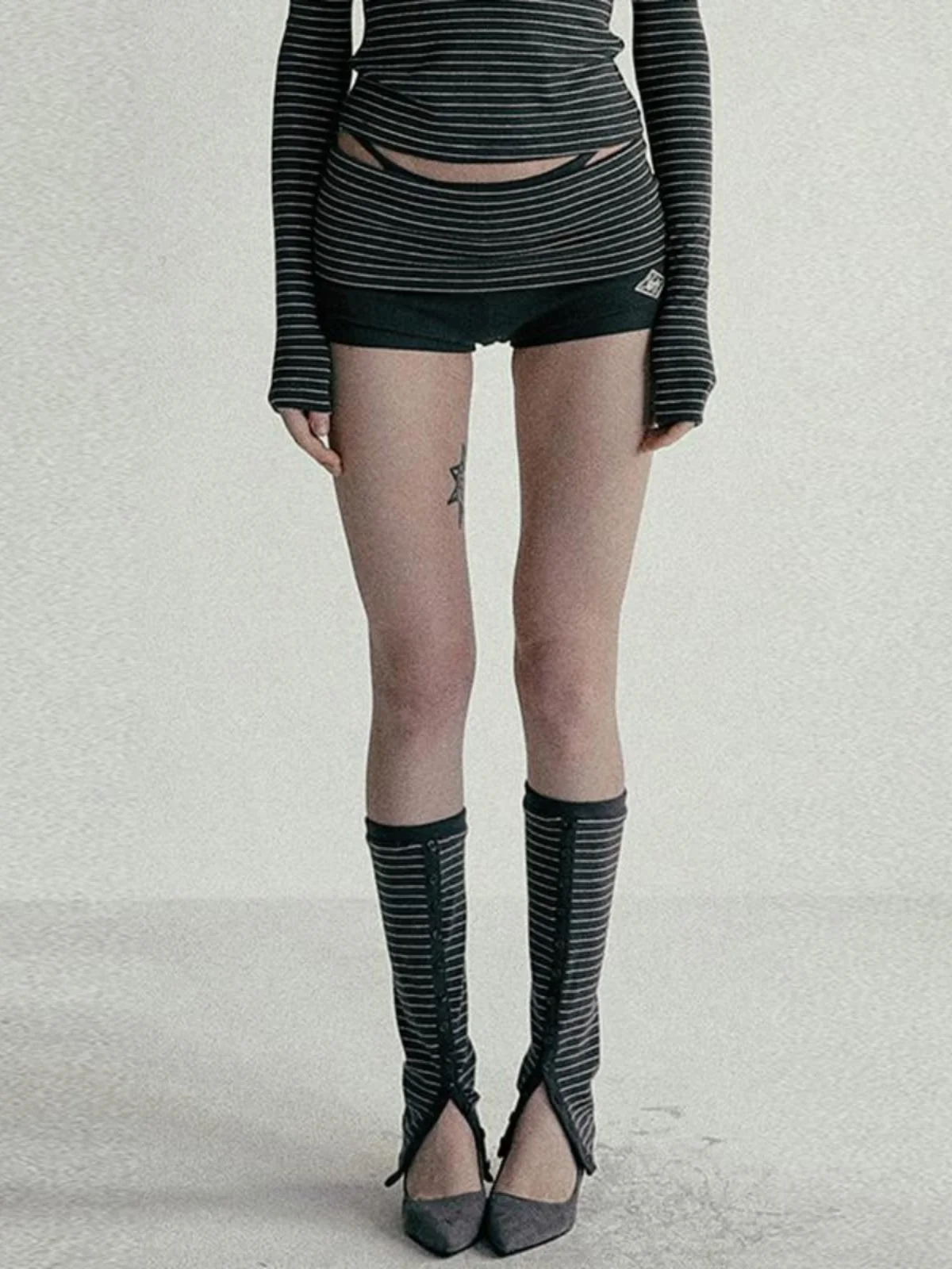 아메리칸 스트라이프 스포츠 반바지 여성 섹시 캐주얼 슬리밍 핫 바지 독특한 3/4 길이 스트레이트 레그 탄성 허리띠