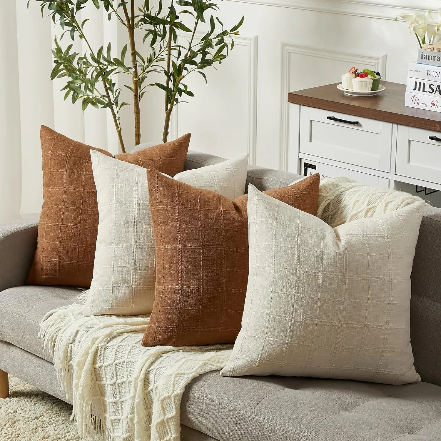 4PCS Soft Chenille Plaid Throw Pillow Covers Set Vintage Neutral Style Cushions Pillowcase Throw Pillow Pillowcover Decorative Farmhouse Boho Cushions for Sofa, Couch, Bedroom, Living Room