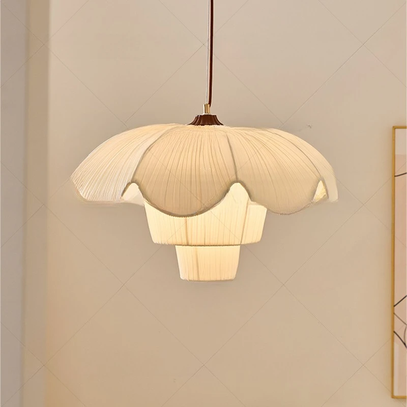

Romantic pleated chandelier French romantic medieval bedroom fabric lotus leaf skirt light high-end restaurant light