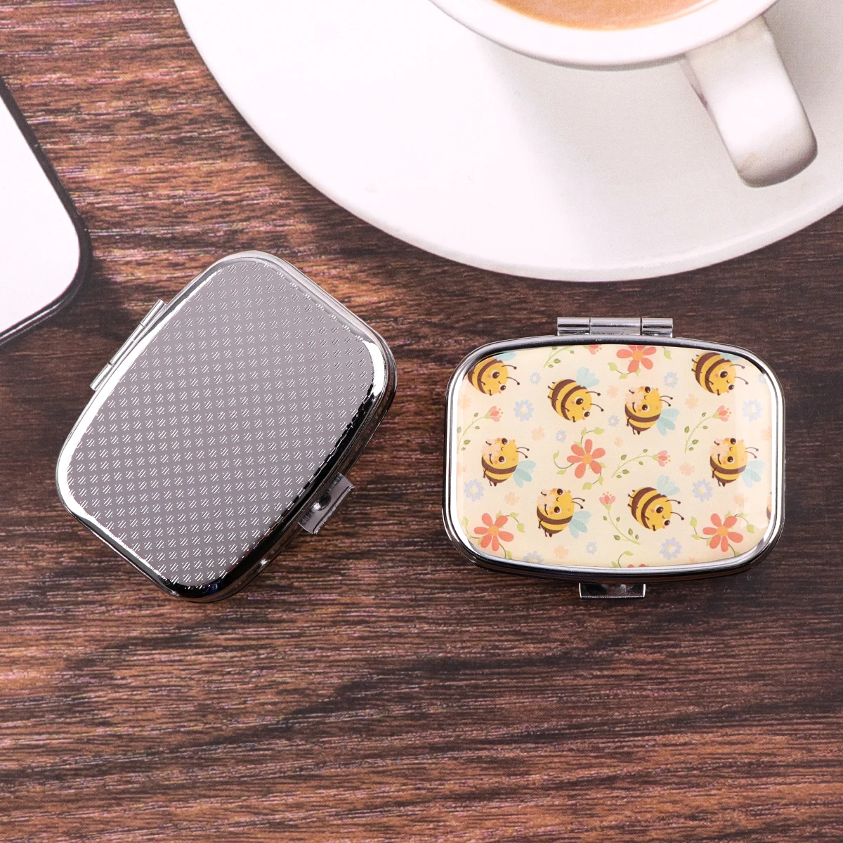 Cute Bee Travel Pill Organizer Pocket Mini Portable Pill Storage Case Small Box For Tablets Container For Medicines