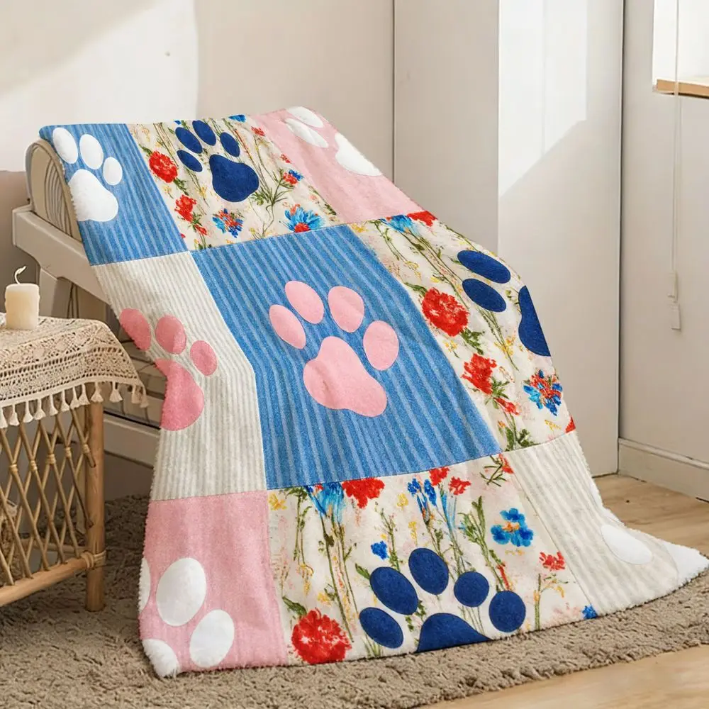 Comfortable Patchwork Blanket for Beds And Sofas - Soft Plush Bedspread with Colorful Floral And Paw Print Patterns, Modern Bedd