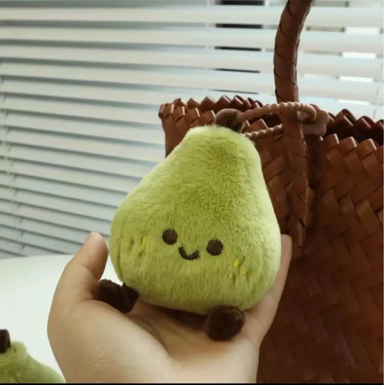 

Doll small new small green pear plush doll doll Li Shen high value pendant girl girlfriend gift schoolbag