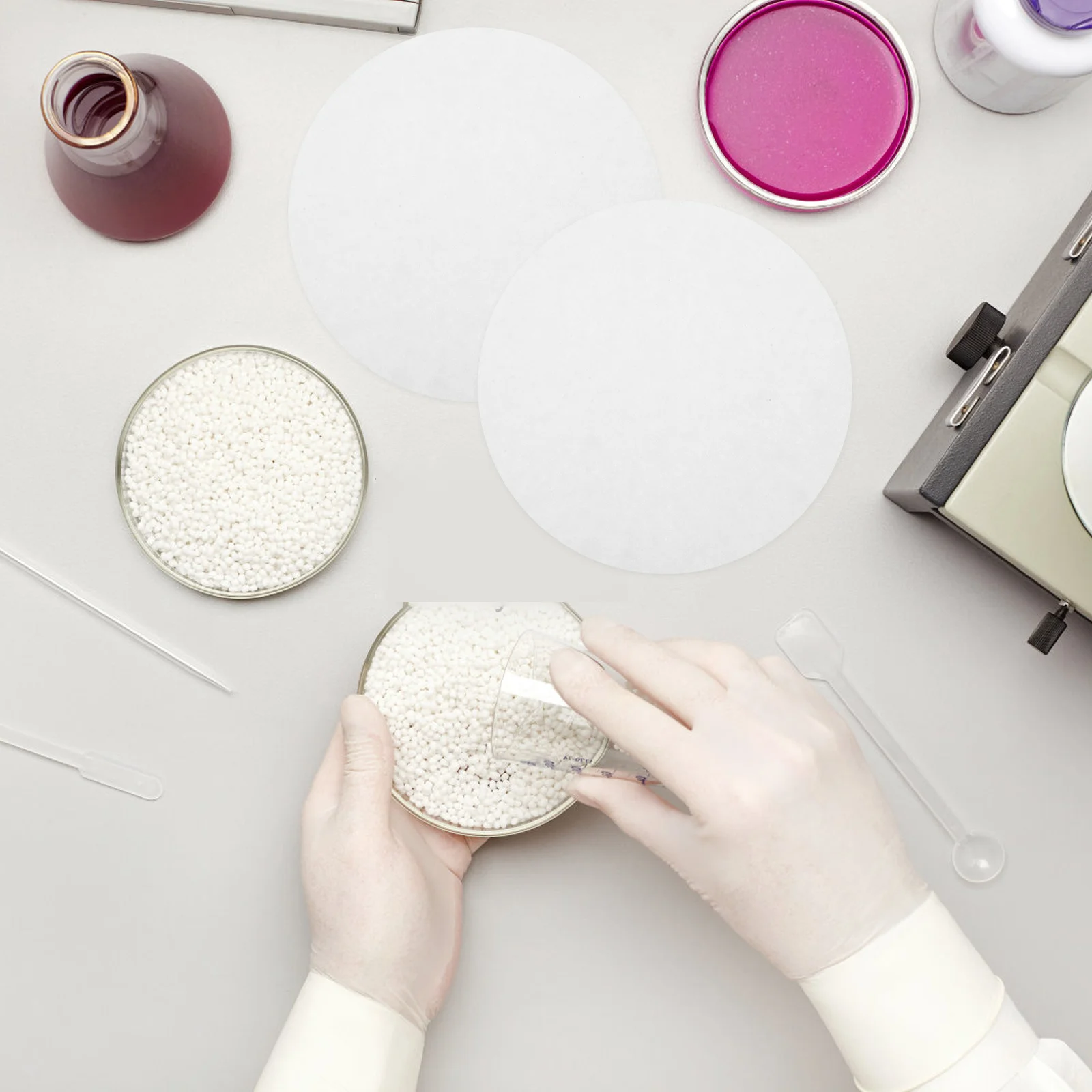 

100Pcs Premium Qualitative Filter Paper 18cm Dia Medium Flow Rate for General Chemistry Experiments Filter Paper