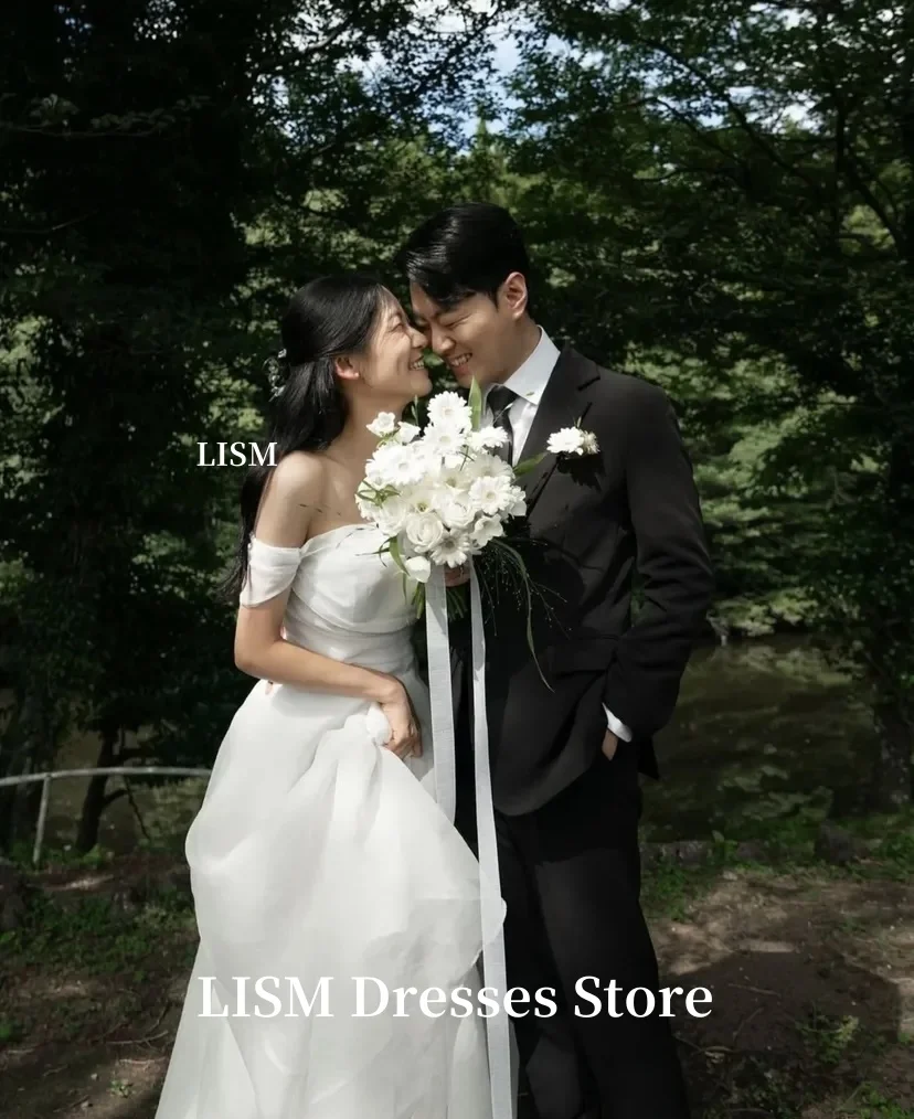 LISM Abiti da sposa semplici coreani con spalle scoperte A-Line Abiti da sposa lunghi in organza di seta Servizio fotografico nne Anelli con corsetto personalizzato sul retro