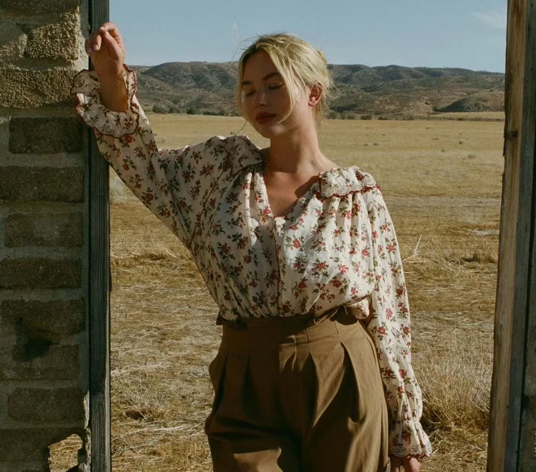 

Женская блузка в стиле ретро, весна-лето, новая, ручной вязки, с кружевной отделкой, с большим воротником, длинная, свободного кроя, с рукавами-фонариками